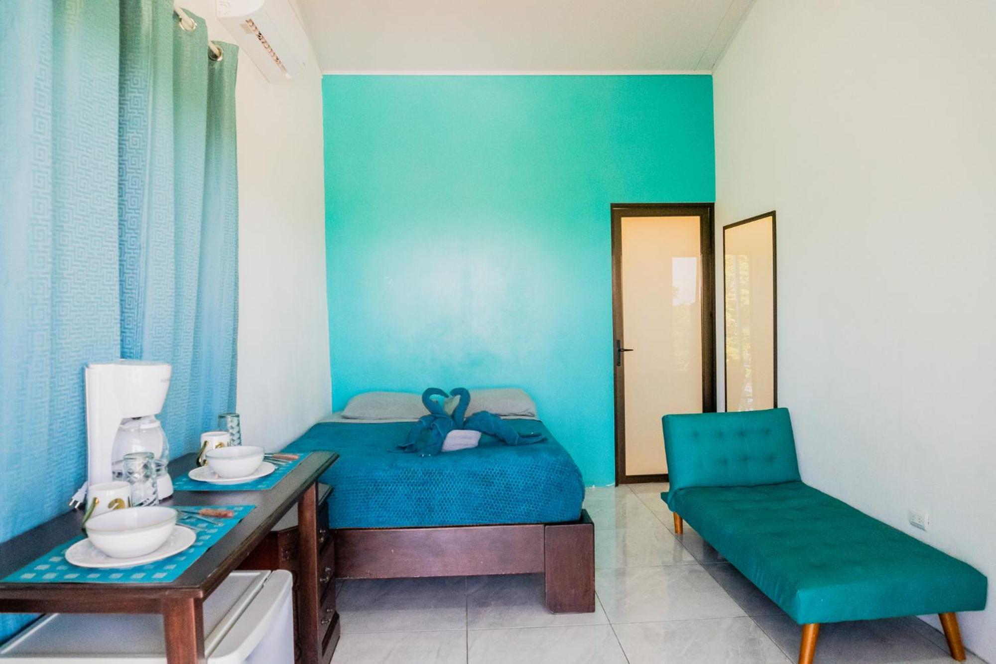 Ocean'S Breeze Apartment And Rooms Puerto Viejo de Talamanca Екстер'єр фото