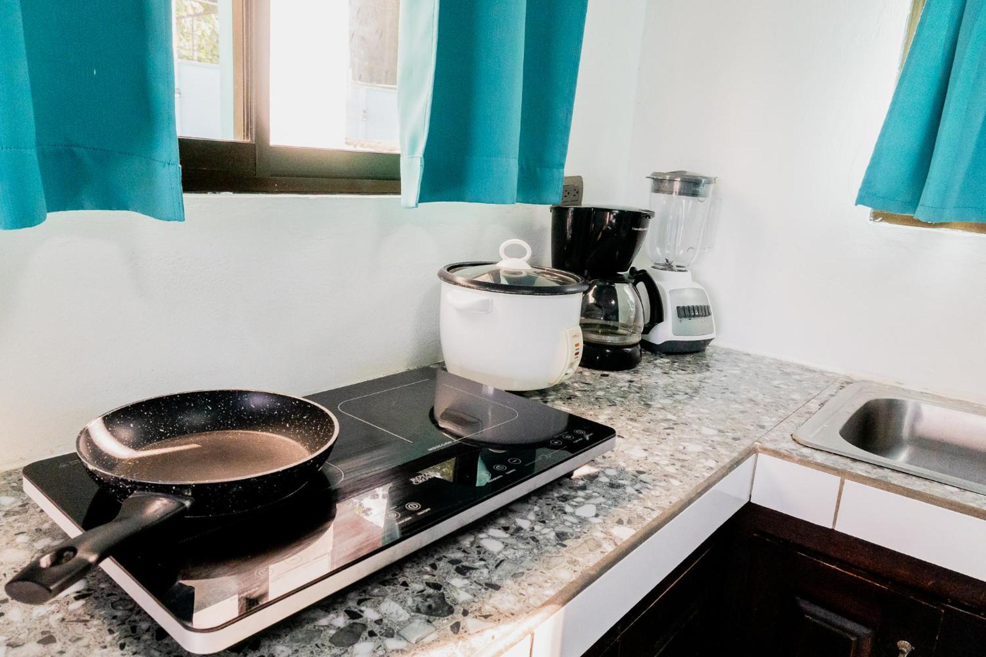 Ocean'S Breeze Apartment And Rooms Puerto Viejo de Talamanca Екстер'єр фото